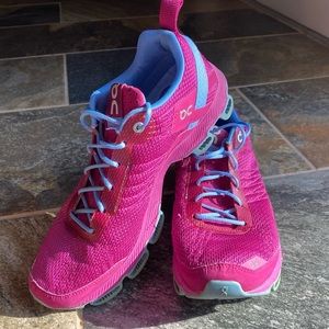 On Cloud Womens Cloudsurfer Purple Running Shoes Size 8.5 Athletic Training